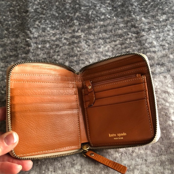 Kate Spade handbag and wallet - Picture 7 of 8